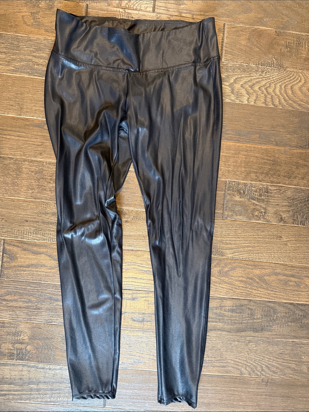 Women’s Pleather looking leggings